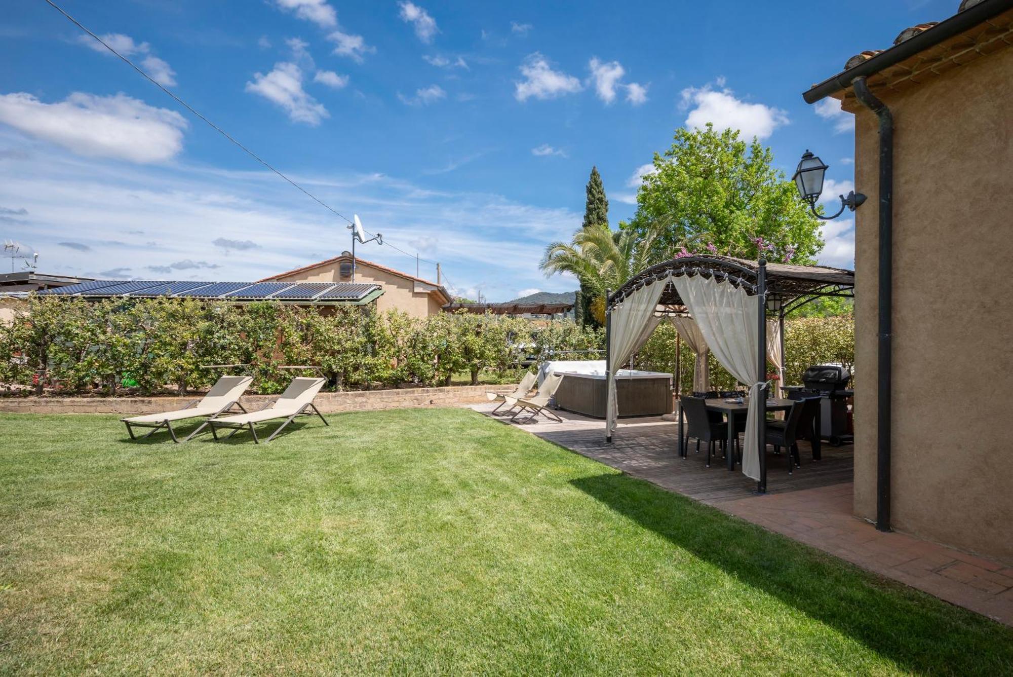 Podere Vignanova & Bed & Breakfast